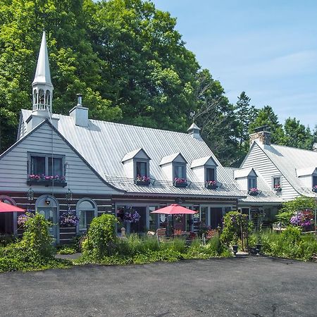 Le Petit Clocher Gite Touristique B & B Saint-Sauveur-des-Monts Eksteriør billede