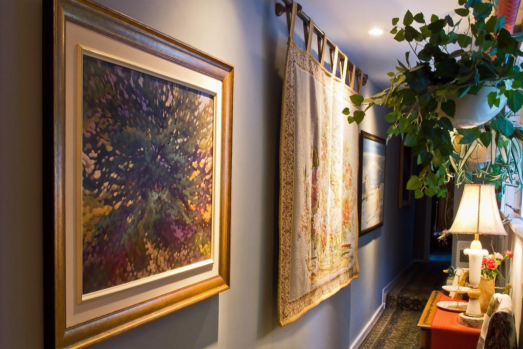 Le Petit Clocher Gite Touristique B & B Saint-Sauveur-des-Monts Eksteriør billede