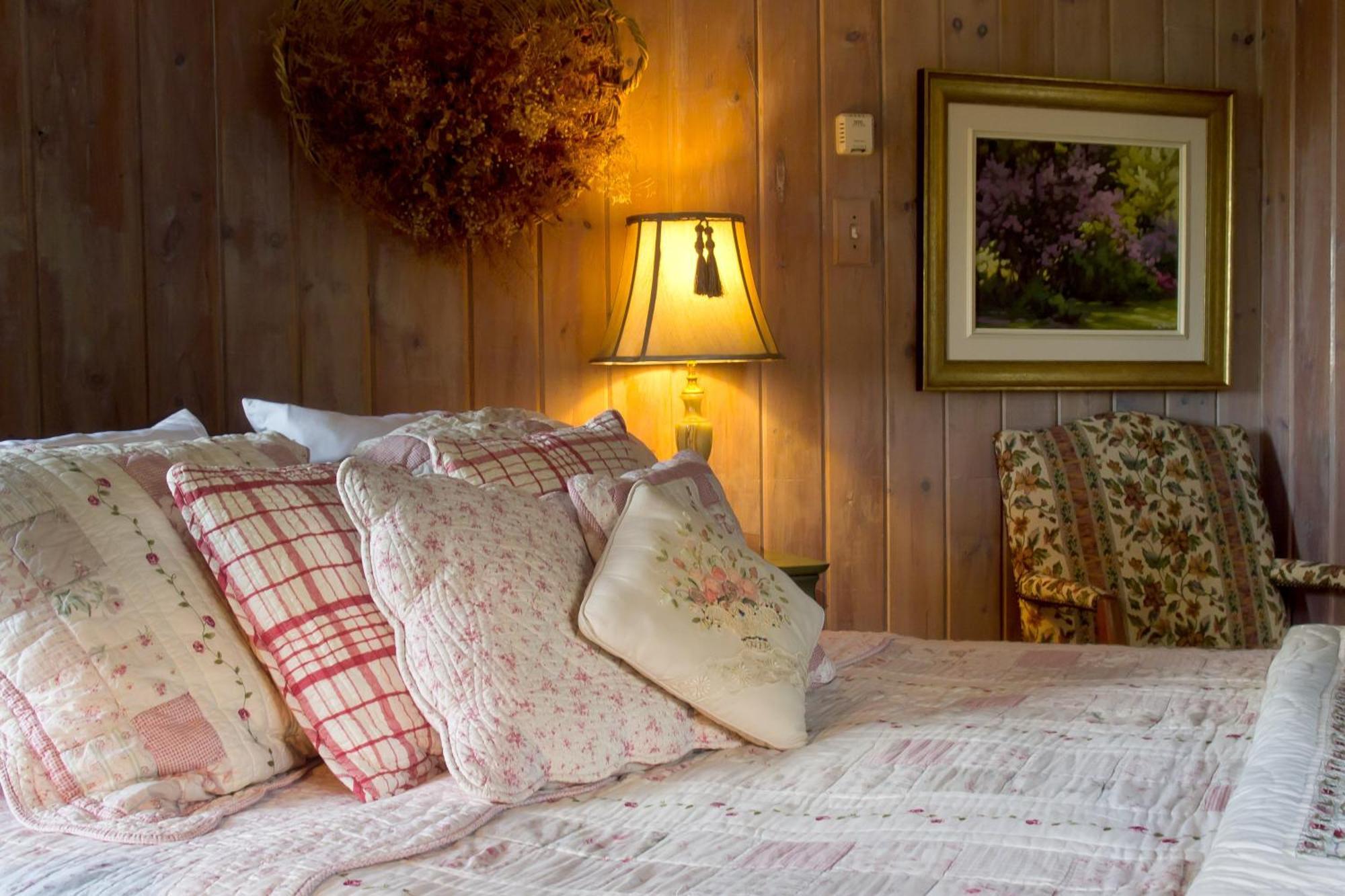Le Petit Clocher Gite Touristique B & B Saint-Sauveur-des-Monts Værelse billede