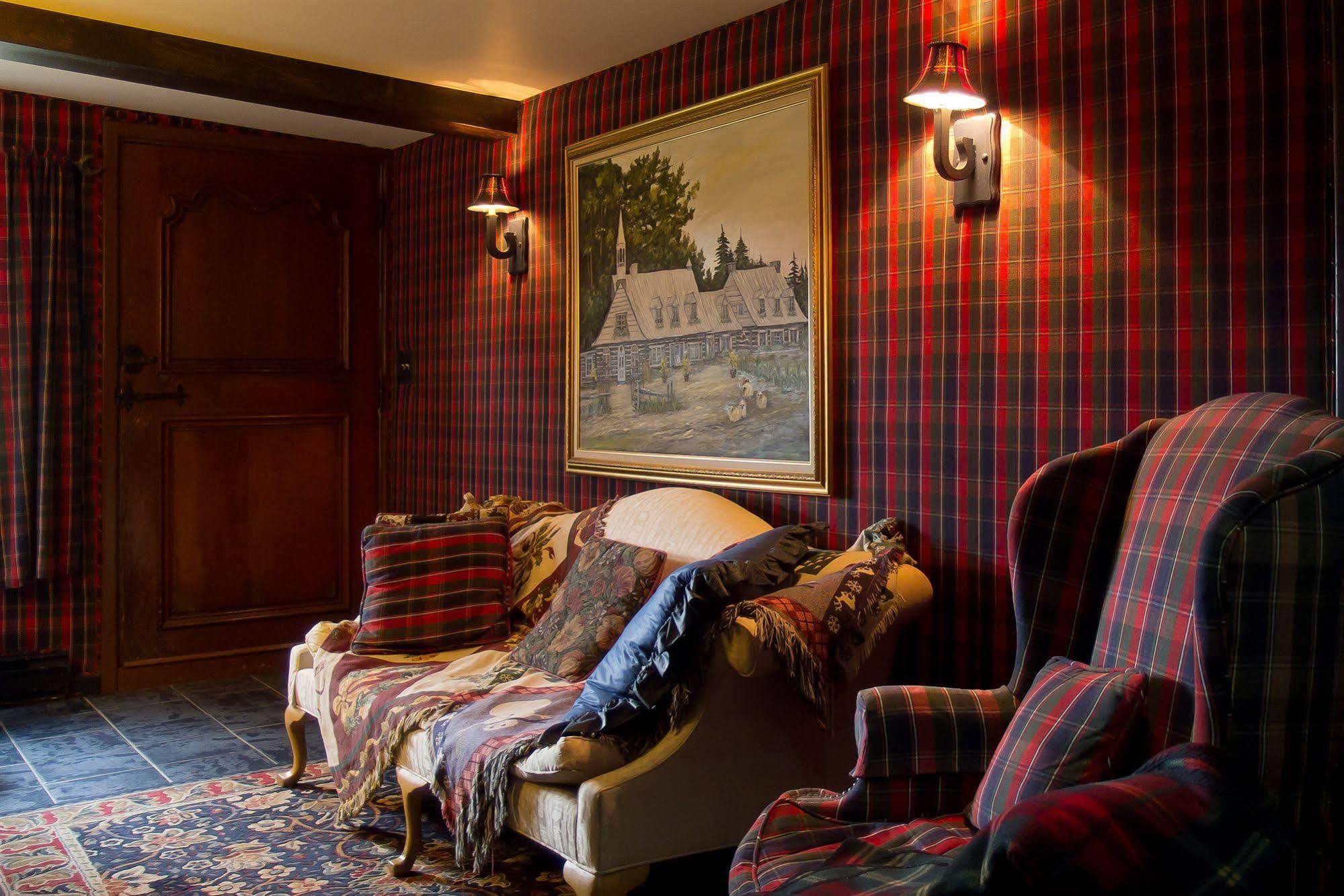 Le Petit Clocher Gite Touristique B & B Saint-Sauveur-des-Monts Eksteriør billede